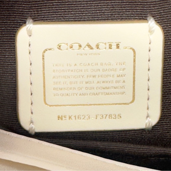 Coach Mini Blake Carryall - Picture 9 of 10